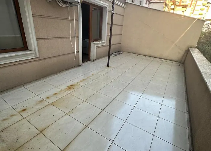 Apartman Manzarali Ev *